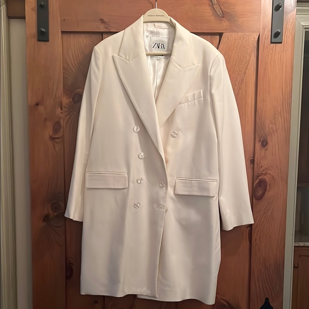 Zara Women's White Double-Breasted Coat